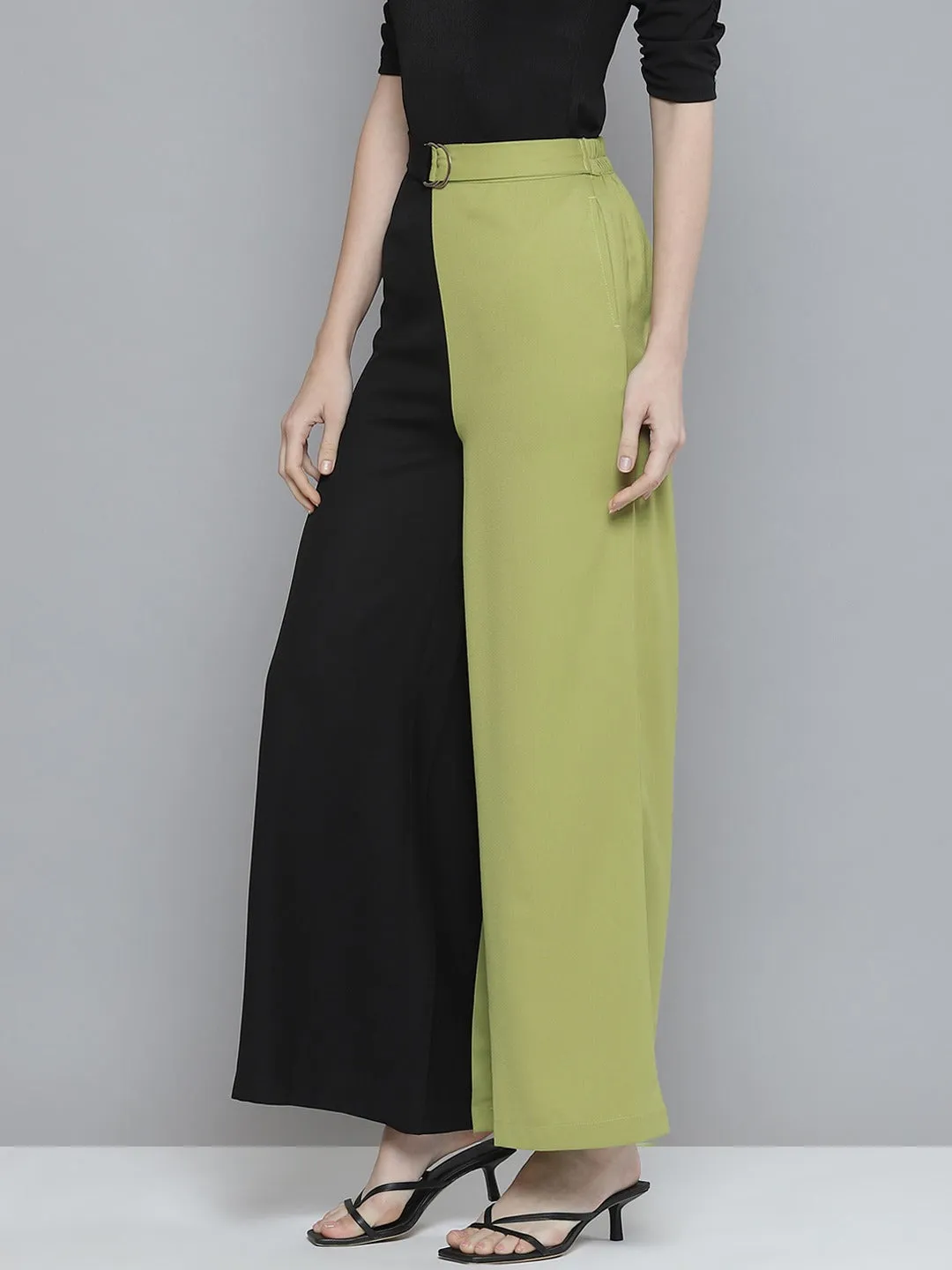 Women Green & Black Colourblock Belted Wide Leg Pants